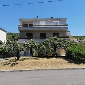 Tina Apartmán Crikvenica