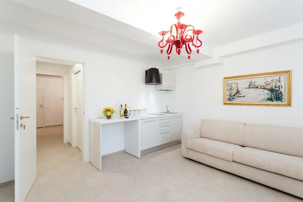 Prince Apartments Venice